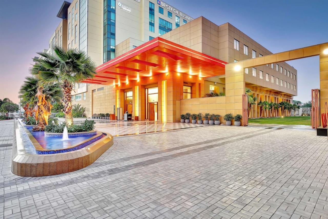 Radisson Red Chandigarh 5* Mohali