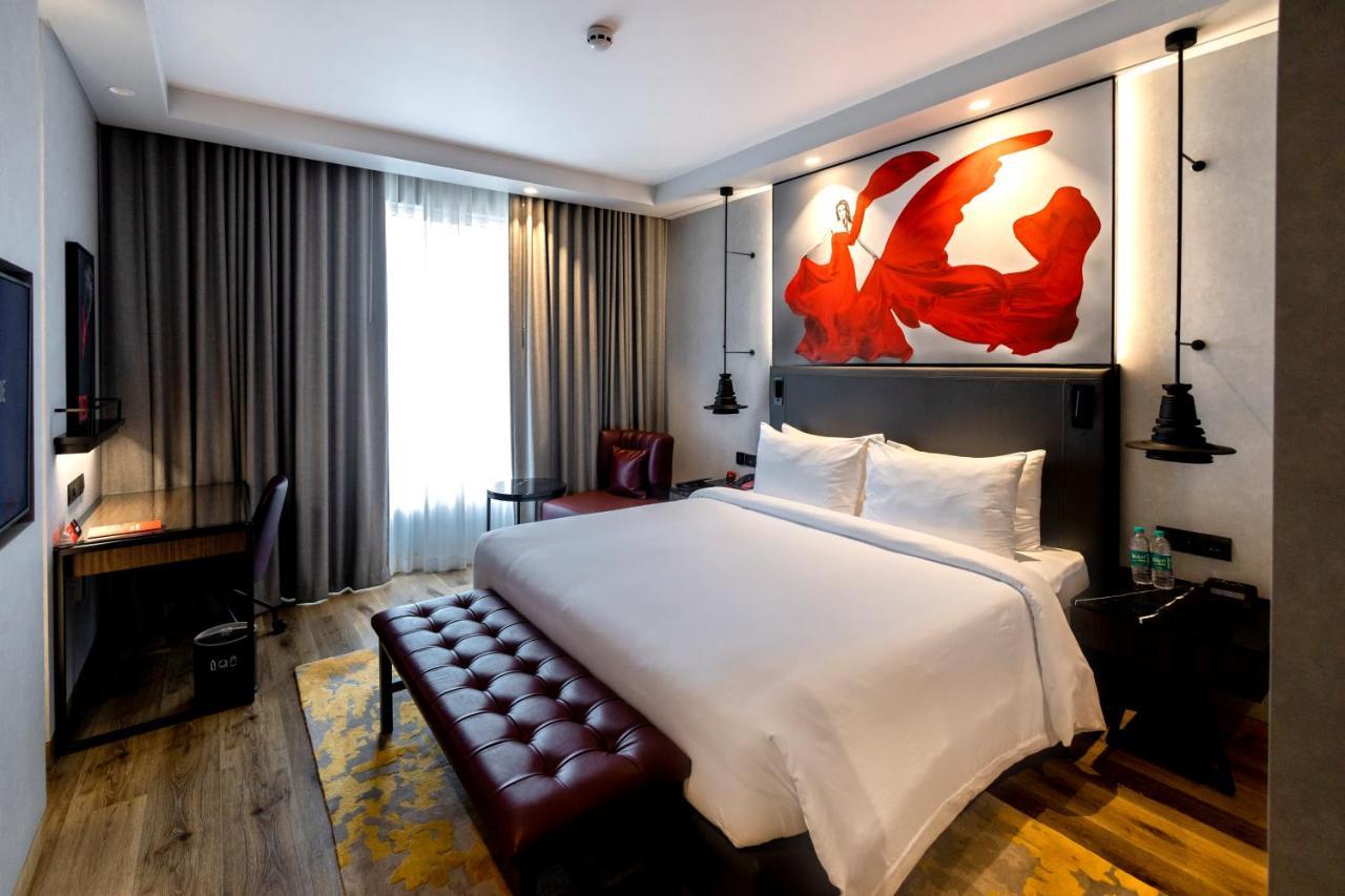 Radisson Red Chandigarh 5*