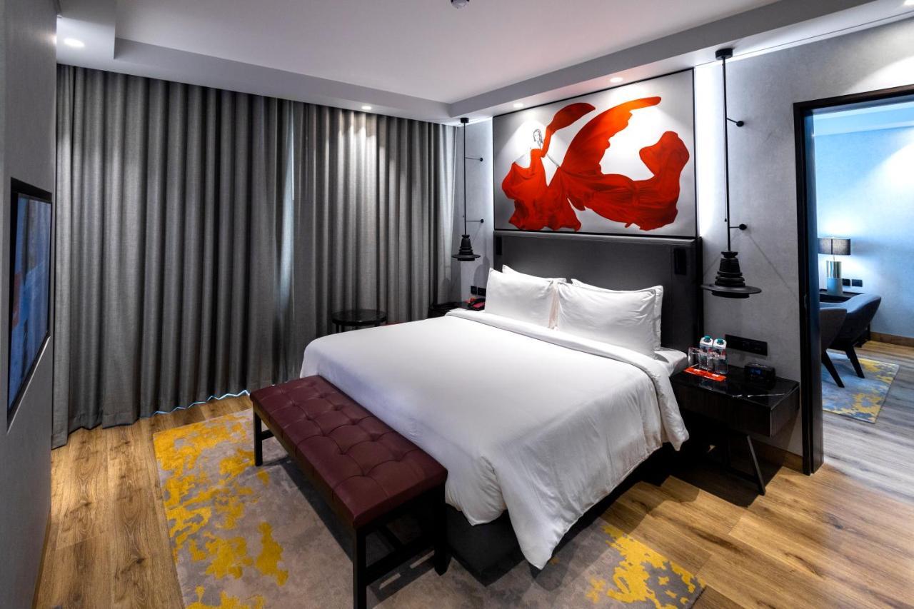 Radisson Red Chandigarh Hotel 5*